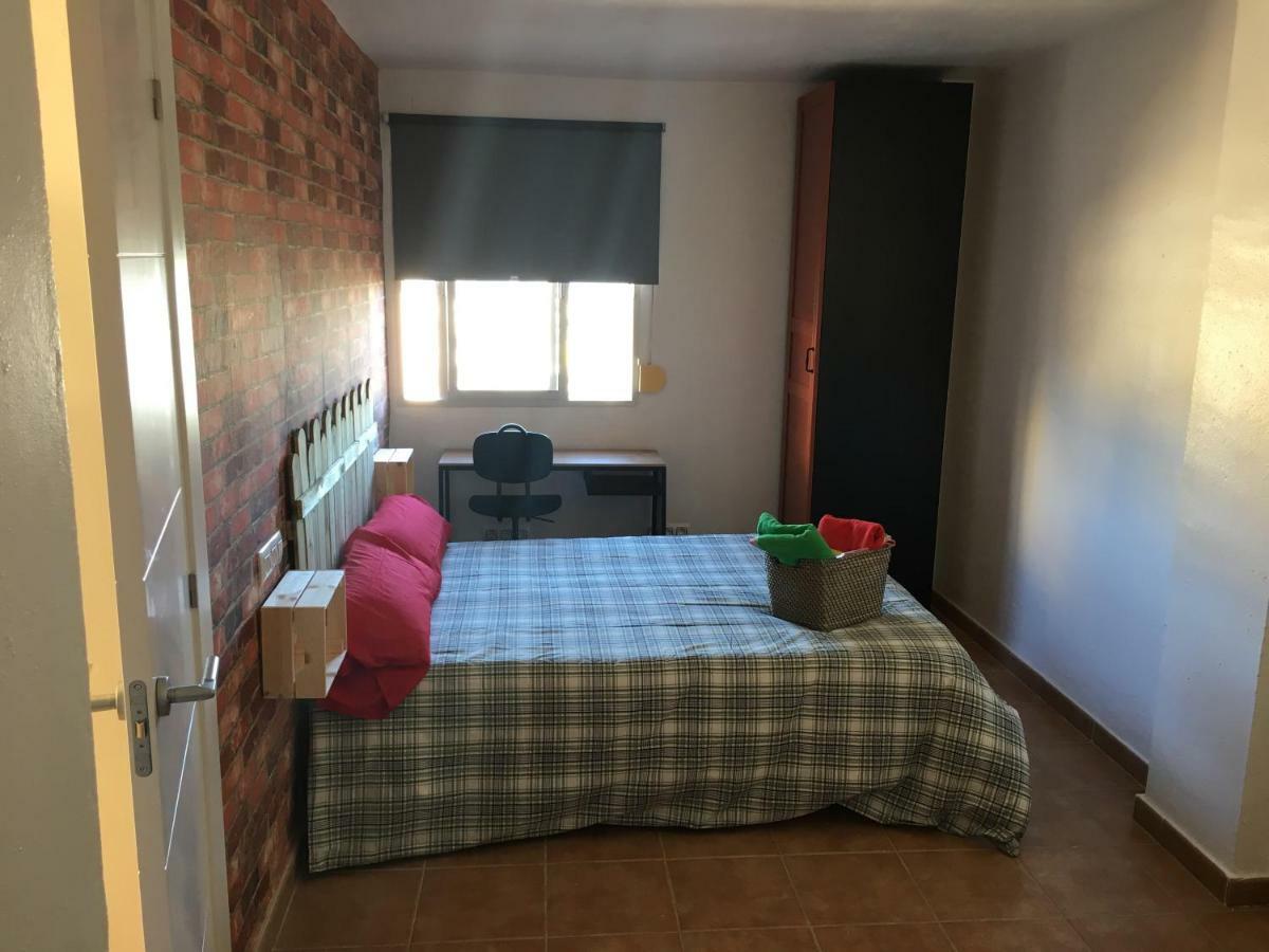 Room In A Shared Apartment Touching The Border :) La Línea de la Concepción Dış mekan fotoğraf